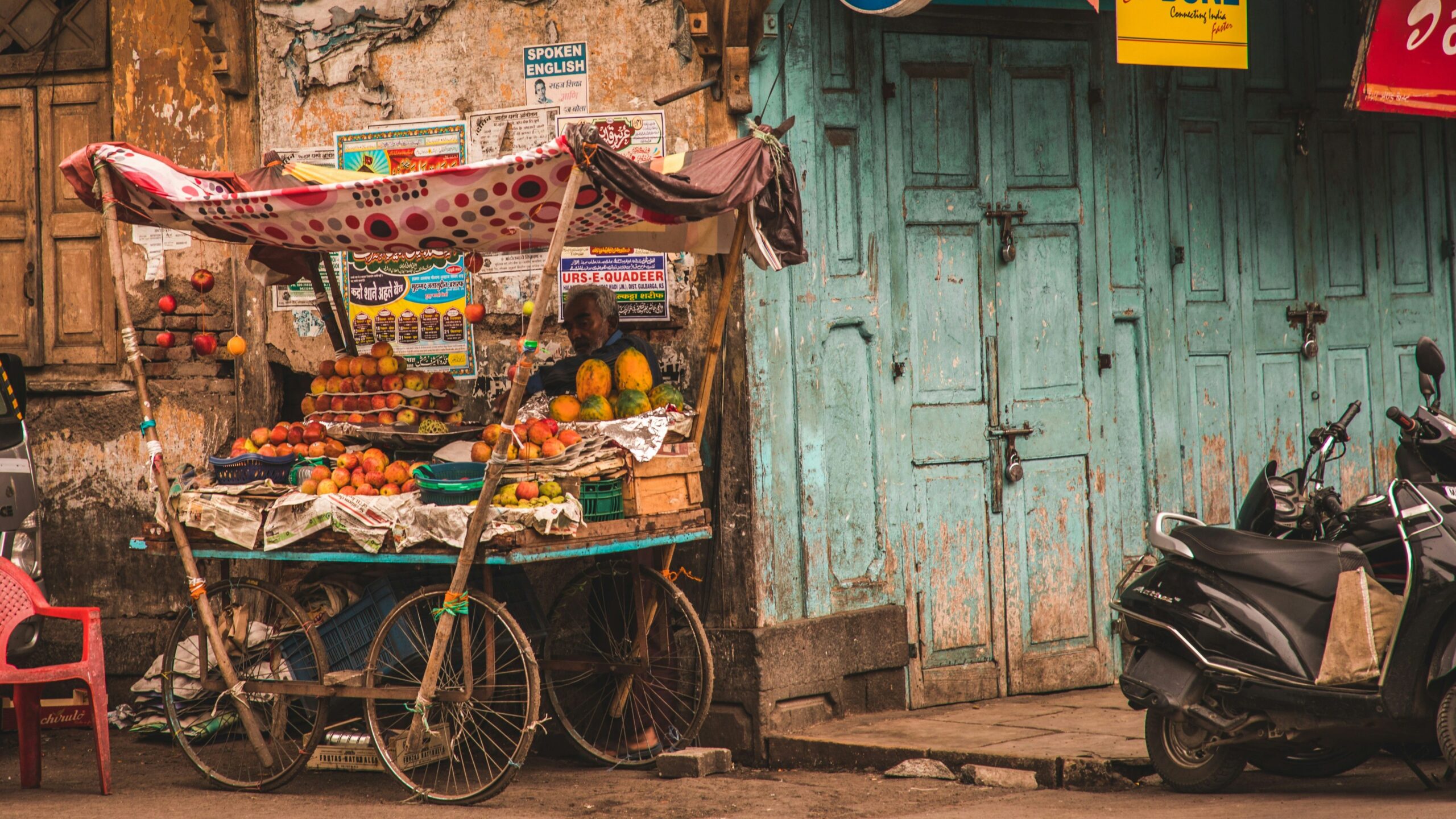 インド